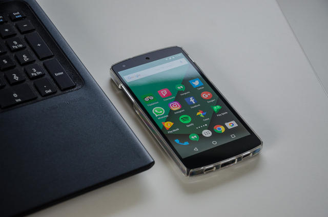 Ilustrasi HP Android. Foto: Pixabay