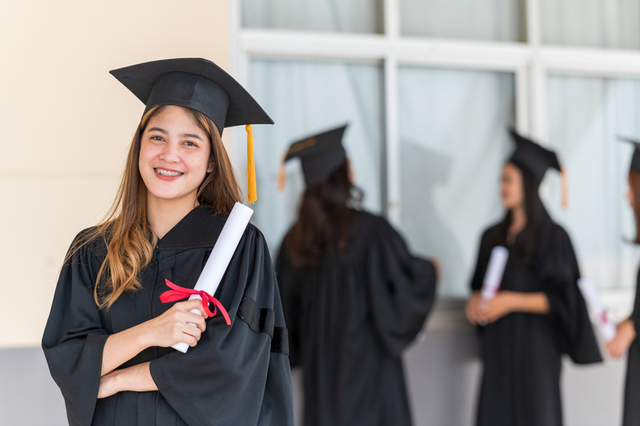 Ilustrasi lulus kuliah. Foto: Shutterstock