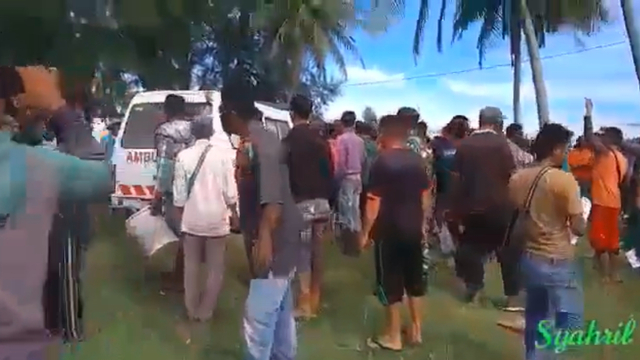 Kericuhan tolak vaksin di Aceh Barat Daya, Selasa (28/9). Foto: Dok. Istimewa