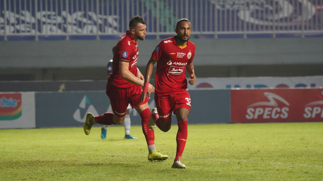 Pertandingan Persija Jakarta vs Persita Tangerang dalam lanjutan Liga 1 di Stadion Pakansari, Bogor, Selasa (28/9). Foto: Media Persija