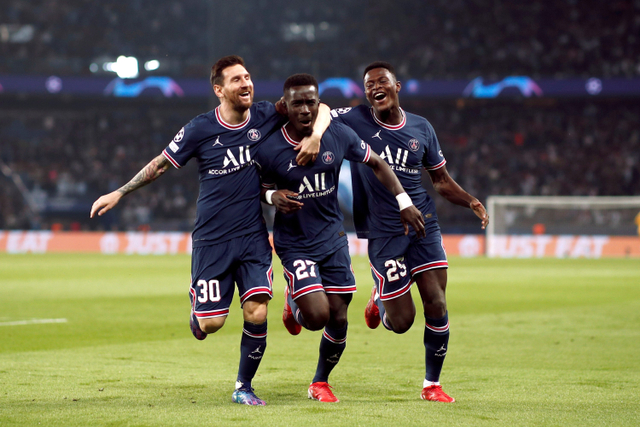 Selebrasi pemain Paris Saint-Germain (PSG) usai mencetak gol ke gawang Manchester City pada pertandingan Grup A Liga Champions di Parc des Princes, Paris, Prancis. Foto: Benoit Tessier/REUTERS