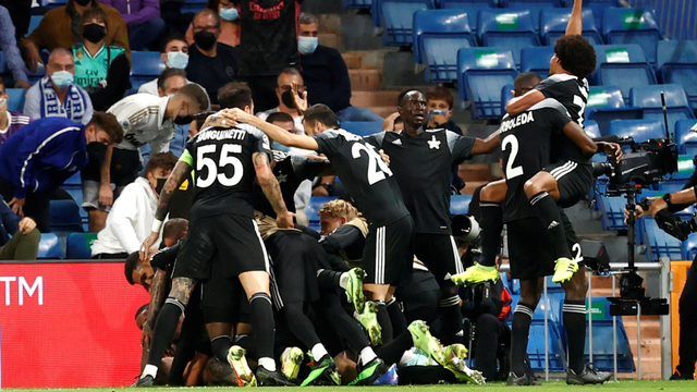 Pertandingan Real Madrid vs Sheriff Tiraspol dalam laga grup D Liga Champions di Santiago Bernabeu, Madrid, Spanyol. Foto: Juan Medina/REUTERS