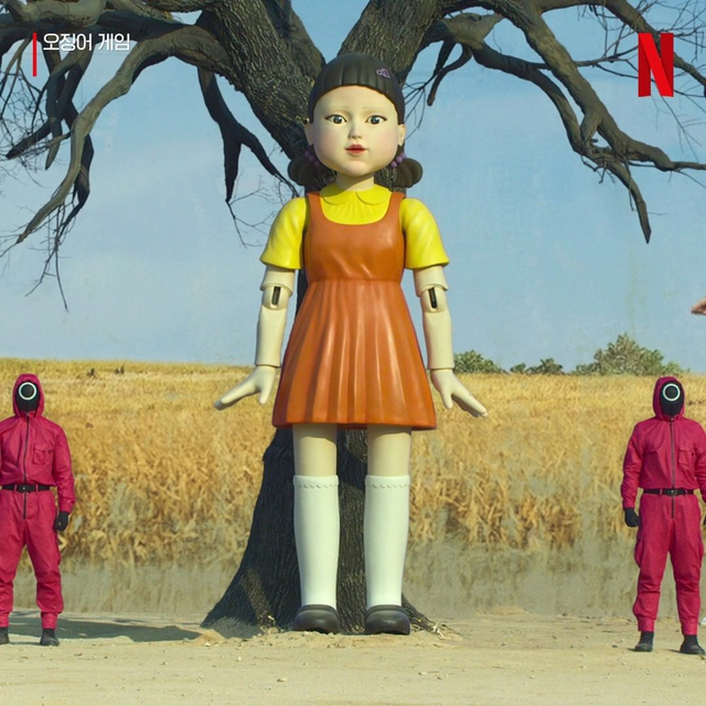 Patung boneka Squid Game. Foto: Instagram/@netflixkr