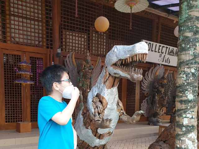 Salah satu spot foto di De Locomotief, foto saya sendiri.