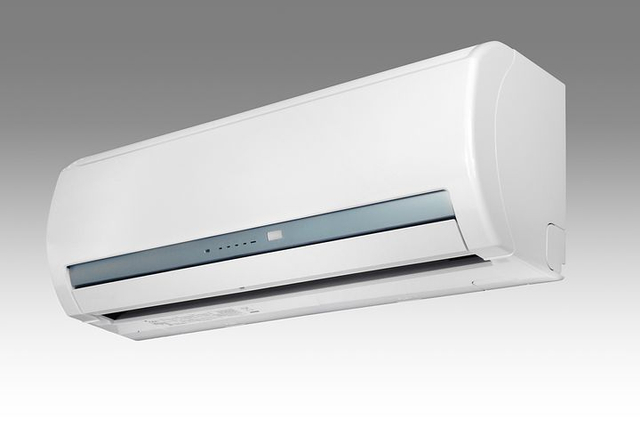 Air condtioner atau AC merupakan barang elektronik yang digunakan manusia untuk mendinginkan ruangan. Sumber: Pixabay.com