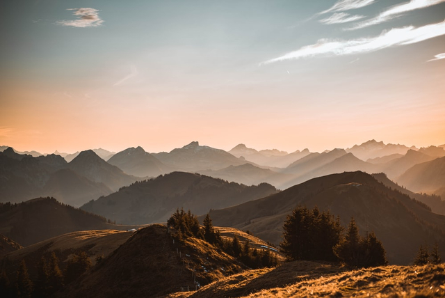 Ilustrasi perubahan rupa bumi. Foto: dok. https://unsplash.com/
