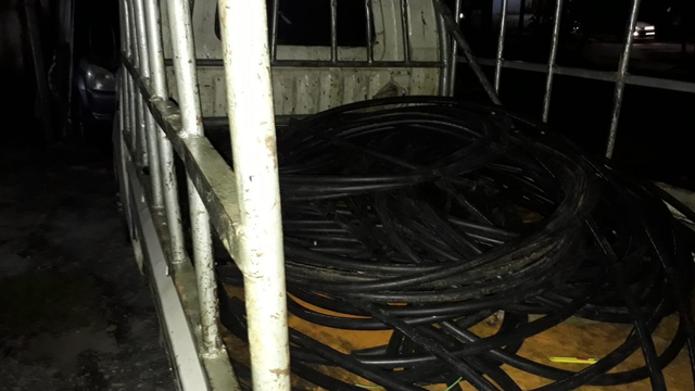 KABEL listrik yang dicuri kawanan pencuri berjumlah 11 orang di Payung Sekaki, Pekanbaru, Riau. 