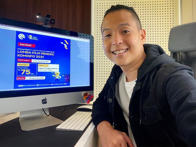 Ernest Prakasa. Instagram @ernestprakasa