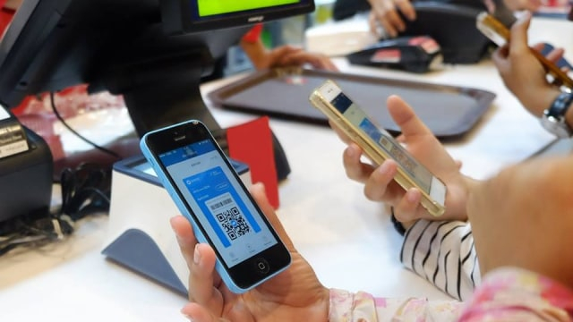 Aplikasi e-Money Dana. Foto: Dana via Facebook