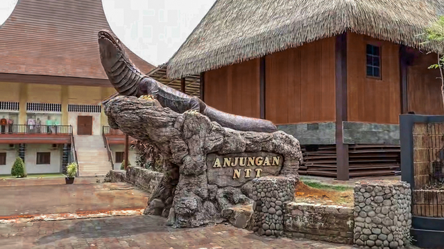 Anjungan NTT di Taman Mini Indonesia Indah (Foto: Fransiskus William Ferdinand).