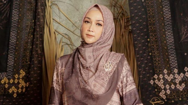 Dina Lorenza. Foto: Instagram/dinalorenza1975