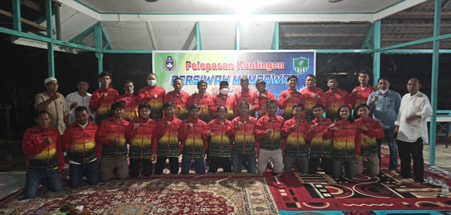 Pelepasan kontingen Persiwah Mempawah untuk mengikuti Liga 3 zona Kalbar. Foto: Dok. Istimewa