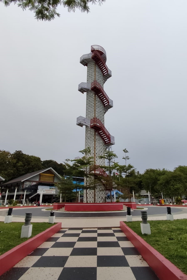 Tugu Merah Putih di pusat Kota Sabang. Foto: Abdul Hadi/acehkini