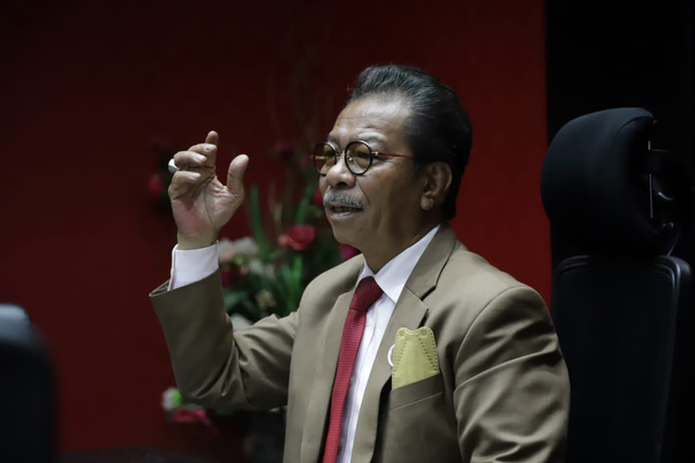 Ketua DPRD Kepri, Jumaga Nadeak. Foto: Istimewa
