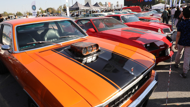 Mobil-mobil terparkir di pameran festival otomotif dan drift terbesar Turki. Foto: AFP/ADEM ALTAN