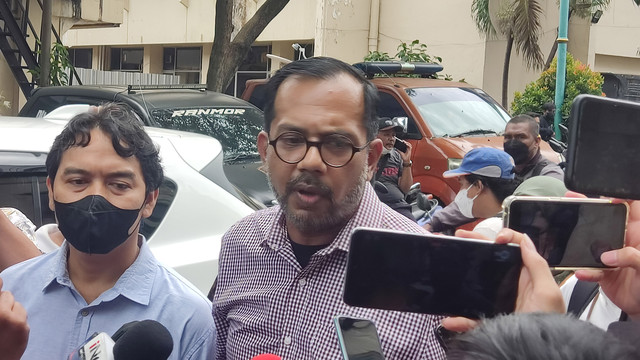 Haris Azhar Datangi Polda Metro, Diperiksa Sebagai Tersangka. Foto: Jonathan Devin/kumparan