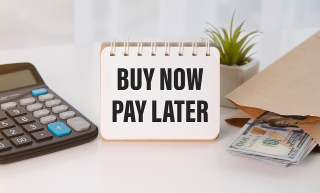 Ilustrasi metode pembayaran paylater. Foto: Shutterstock