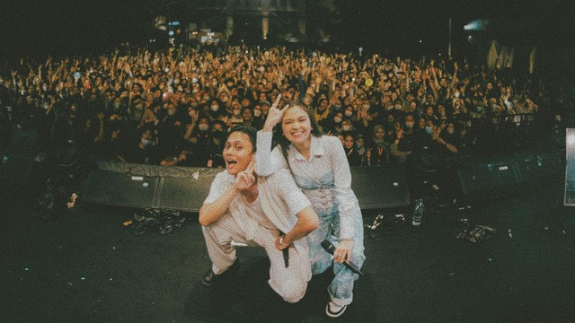 Rizky Febian dan Mahalini satu panggung di Ramadhan Jazz. Foto: Instagram/@rizkyfbian