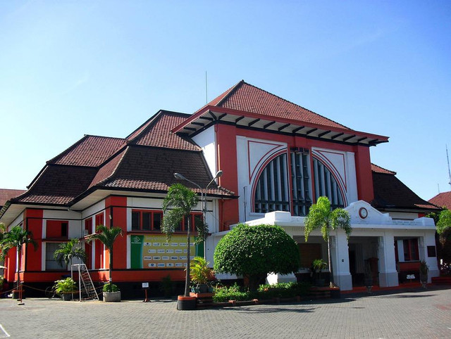 Kantor Pos Buka Jam Berapa? Cek Jadwal Operasionalnya di Sini, Foto: Pixabay/astama81