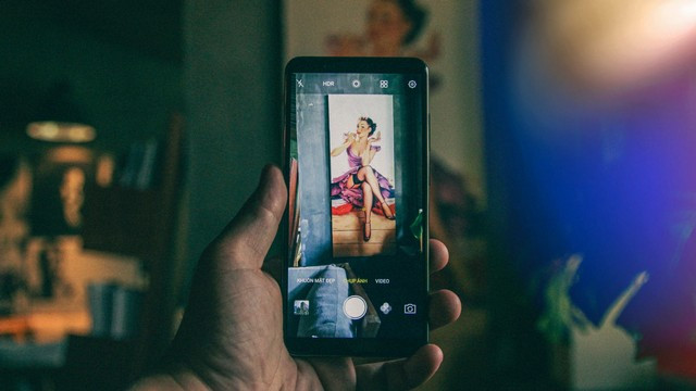 Ilustrasi melakukan screenshot pada HP Vivo Y12. Foto: Unsplash.com