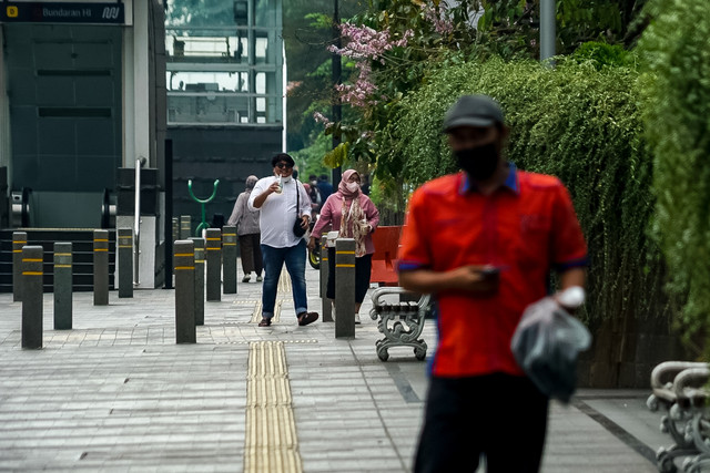 Suasana pedestrian di kawasan Bundaran HI, Jakarta, pada Selasa (10/5/2022). Foto: Iqbal Firdaus/kumparan