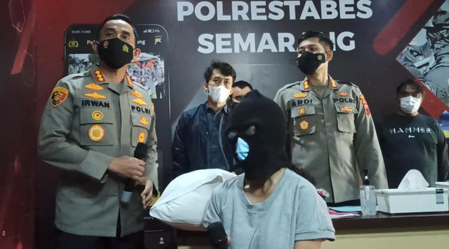 Rizka Sofianasari (34), tersangka pembunuhan anak kandung. Foto: Intan Alliva Khansa/kumparan