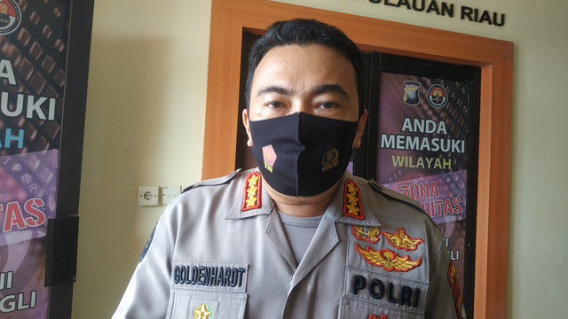 Kabid Humas Polda Kepri, Kombes Pol Harry Goldenhardt. Foto: Zalfirega/kepripedia.com