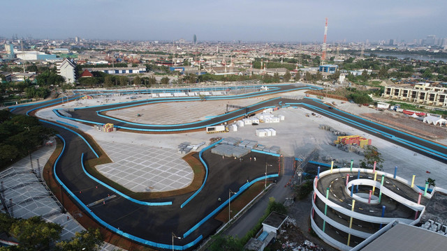 Foto udara Sirkuit Jakarta International E-Prix Circuit (JIEC) atau Formula E di kawasan Taman Impian Jaya Ancol, Jakarta. Foto: Faiz Zulfikar/kumparan