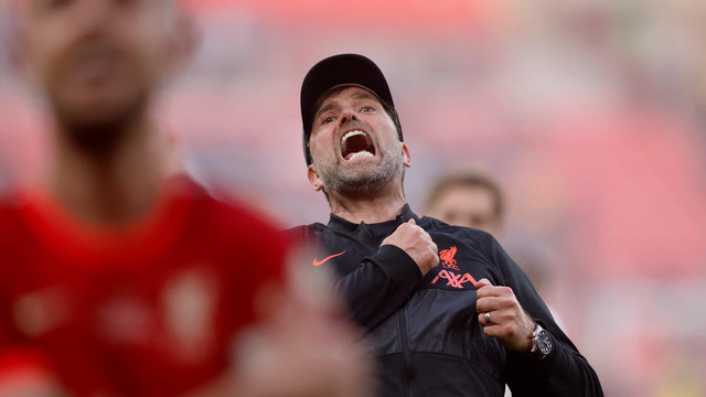 Manajer Liverpool Juergen Klopp melakukan selebrasi. Foto: Action Images via Reuters/Peter Cziborra