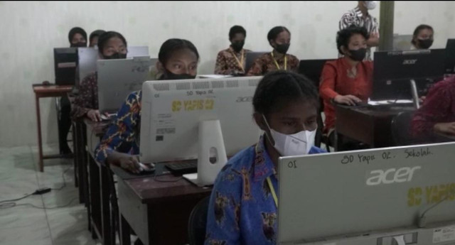 Peserta tes anggota Polri mengikuti tes psikologis