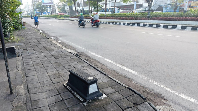 Makam yang disebut milik kucing kesayangan Raja Keraton Solo PB X di Tanjunganom, Sukoharjo. FOTO: Fernando Fitusia