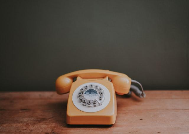 Kode telepon 85. Sumber: unsplash.com