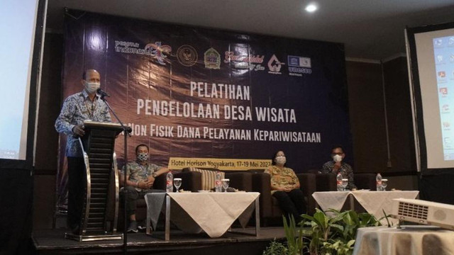 Pelatihan pengelolaan desa wisata pada 40 pengelola desa wisata di Gunungkidul. Foto: istimewa