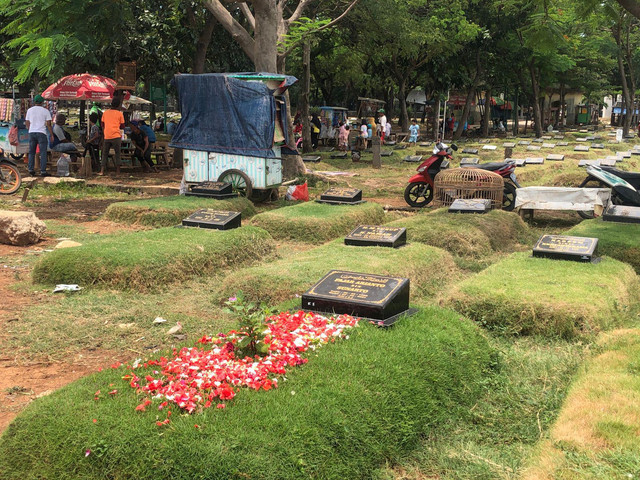 Suasana TPU Tegal Alur. Foto: Diany Ayudana A.