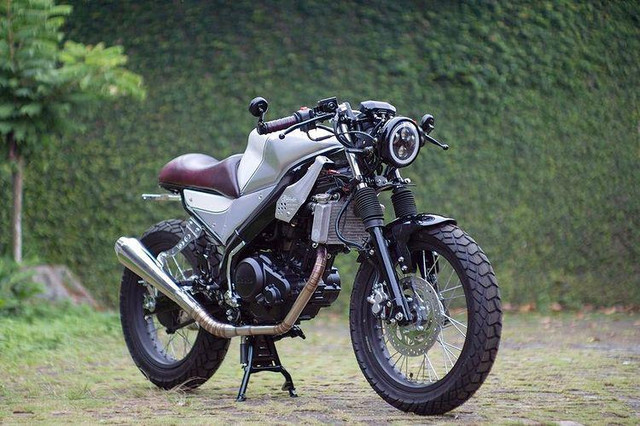 Modifikasi Yamaha Vixion hasil karya rumah modifikasi Batakastem Workshop. Foto: Instagram/@batakastem_workshop