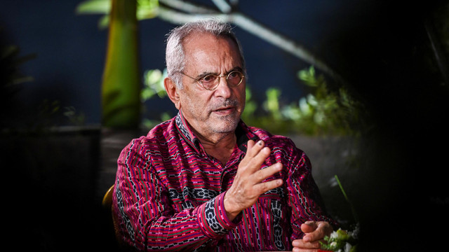 Presiden terpilih Timor Leste Jose Ramos Horta menjawab pertanyaan saat wawancara di kawasan Pantai Largo de Lecidere, Dili, Timor Leste, Selasa (17/5/2022). Foto: Galih Pradipta/ANTARA FOTO