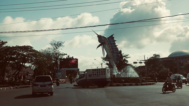 Sumber Asyifa Nur Hamidah (Keindahan Kota Pangandaran Tugu Ikan).