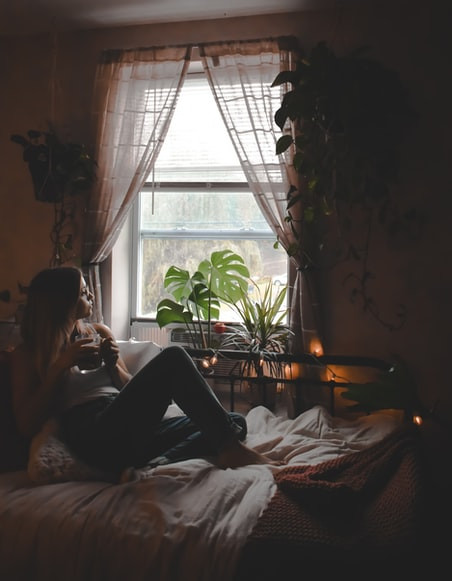 10 Kata Mutiara Tentang Kesendirian untuk Para Introvert, Foto: Unsplash/Ashlyn Ciara