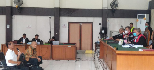 Muddai Madang saat memberikan keterangan dalam sidang kasus korupsi Masjid Raya Sriwijaya. (ist)