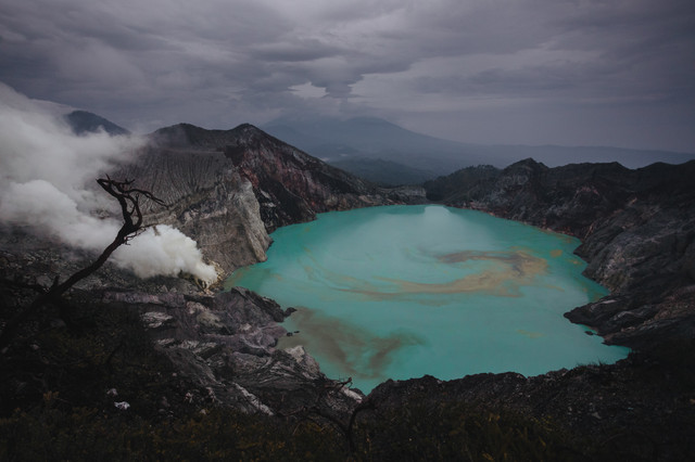 Tiket Kawah Ijen 2022, Foto: Unsplash/Maksym Ivashchenko