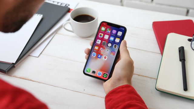 Ilustrasi format file tidak didukung di HP. Foto: Yura Fresh/Unsplash