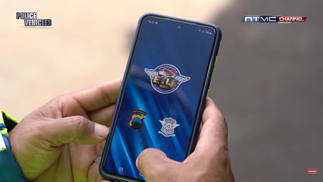 Korlantas Polri menerapkan sistem tilang elektronik baru, ETLE berbasis kamera handphone atau ETLE mobile. Foto: Youtube/NTMC