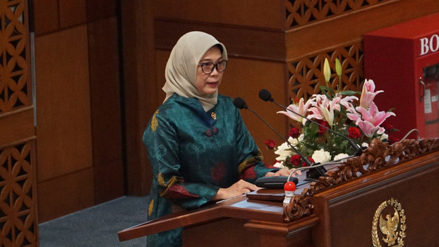 Ketua BPK Isma Yatun menyampaikan Ikhtisar Hasil Pemeriksaan Semester (IHPS) II 2021 serta Penyerahan Laporan Hasil Pemeriksaan (LHP) Semester II 2021 pada Rapat Paripurna DPR ke-23 Masa Persidangan V di Gedung DPR, Jakarta, Selasa (24/5/2022). Foto: Jamal Ramadhan/kumparan