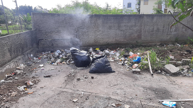 ilustrasi sampah berserakan (sumber: dokumentasi pribadi)