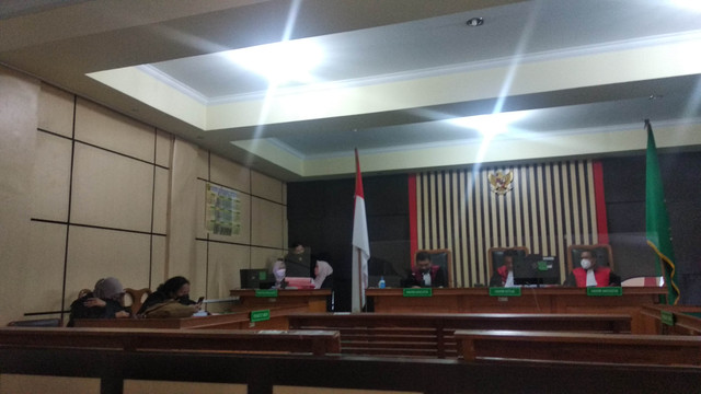 Sidang perkara perdagangan emas ilegal di Pengadilan Negeri Jambi/Yovy Hasendra
