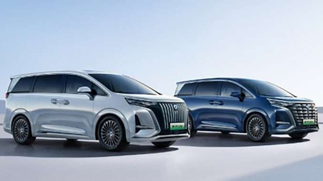 Denza D9, MPV premium asal China yang mirip seperti Toyota Alphard. Foto: Dok. Paultan