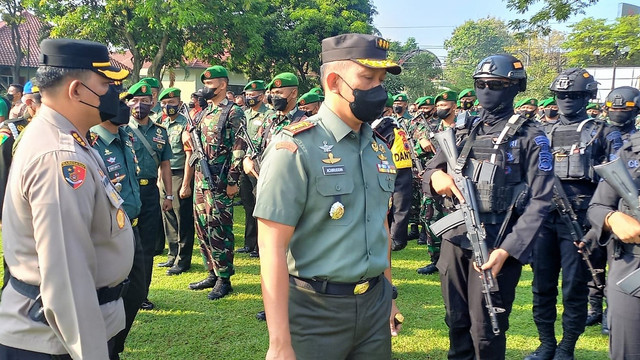 Apel gelar pasukan di Makorem 074/Warastratama, Rabu (25/05/2022). FOTO: Agung Santoso