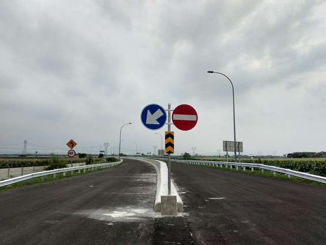 Rambu Lalu Lintas di Gerbang Tol. Foto: dok. Pribadi
