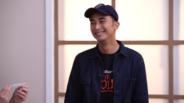 Pemain film The Doll 3 Winky Wiryawan saat menjadi bintang tamu kumparan. Foto: Alfen Agusriyanto/kumparan