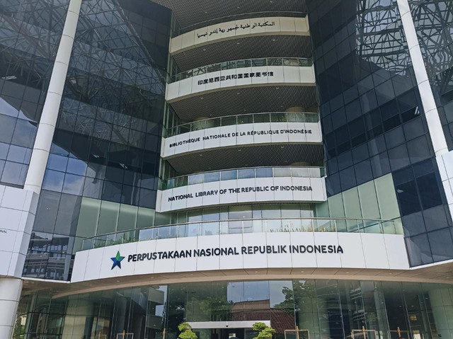 Gedung Perpustakaan Nasional Republik Indonesia (Sumber foto : Dokumentasi Pribadi)